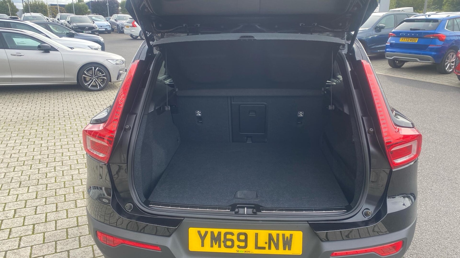 Used Volvo XC40 for sale - 77190372: Photo 13