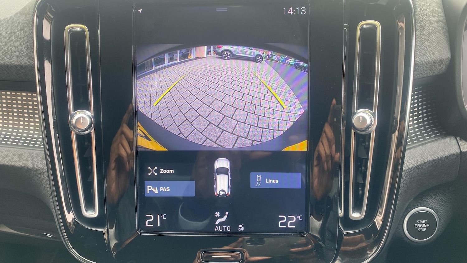 Used Volvo XC40 for sale - 77190372: Photo 17