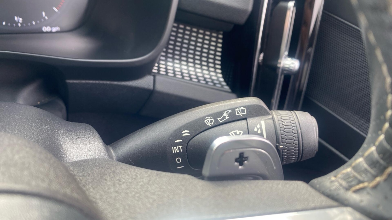 Used Volvo XC40 for sale - 77190372: Photo 21