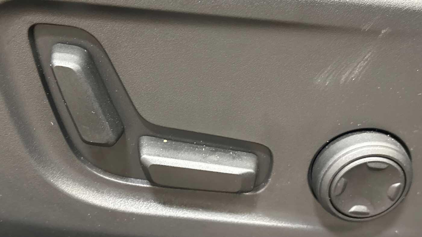 Used Volvo XC40 2025 for sale - 77468472: Photo 28