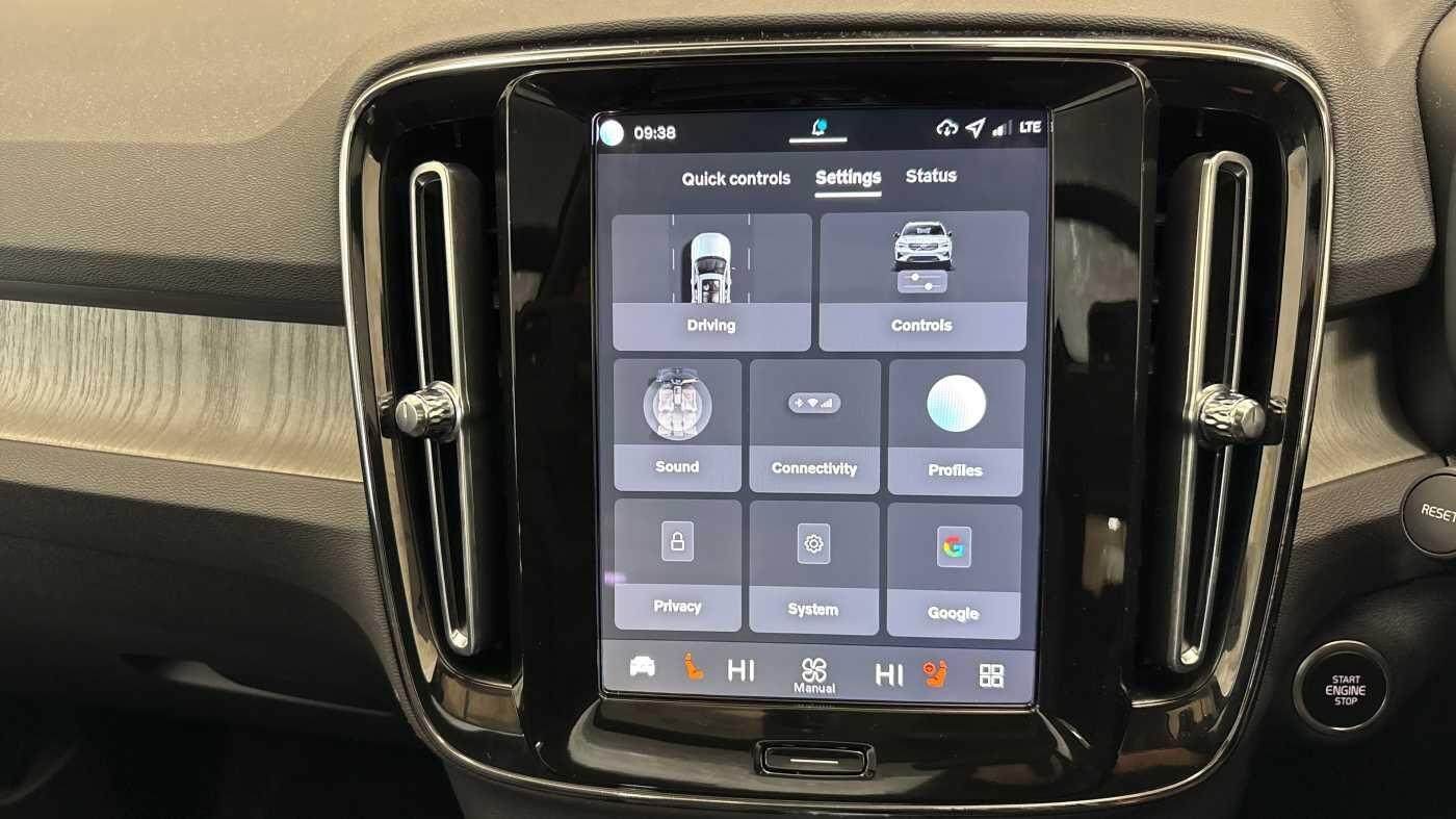 Used Volvo XC40 2025 for sale - 77468472: Photo 35