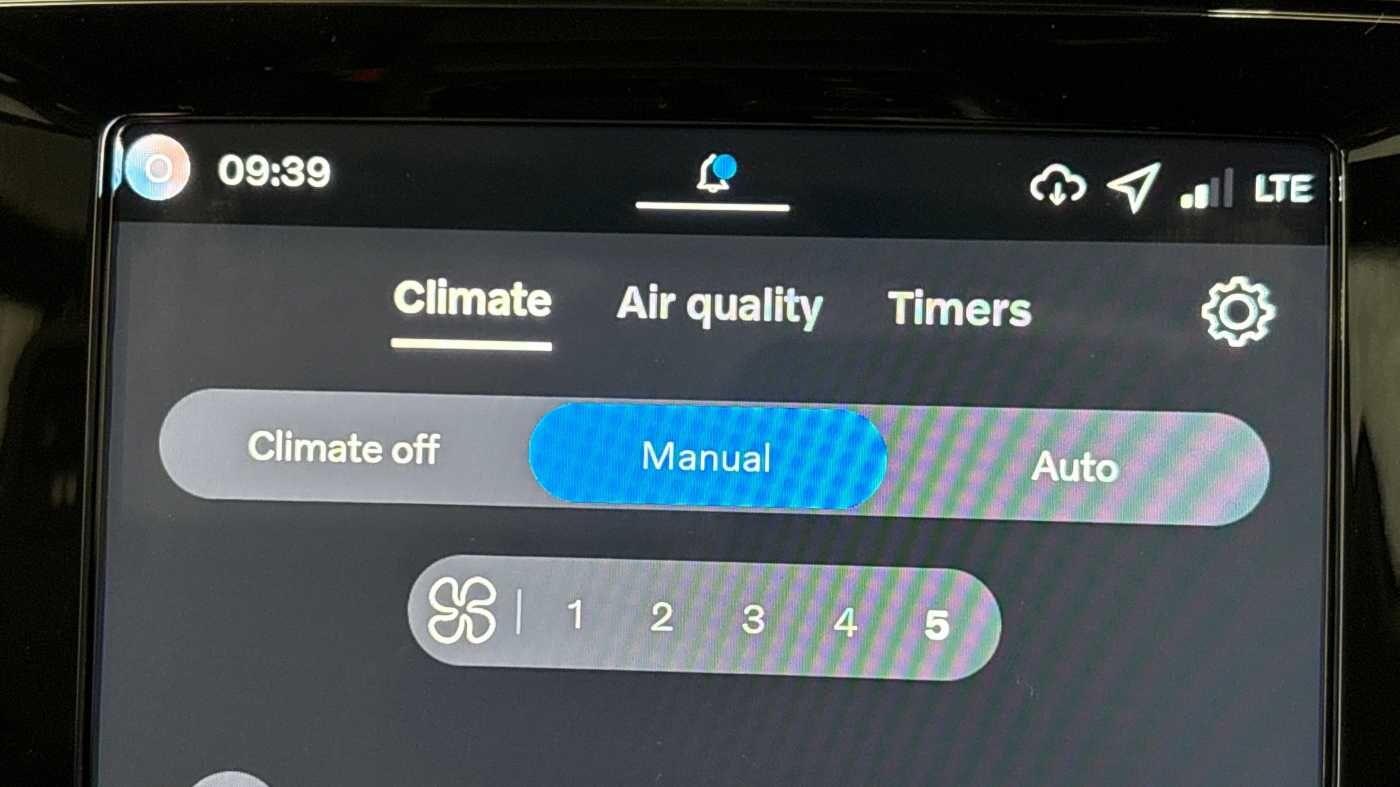 Used Volvo XC40 2025 for sale - 77468472: Photo 40