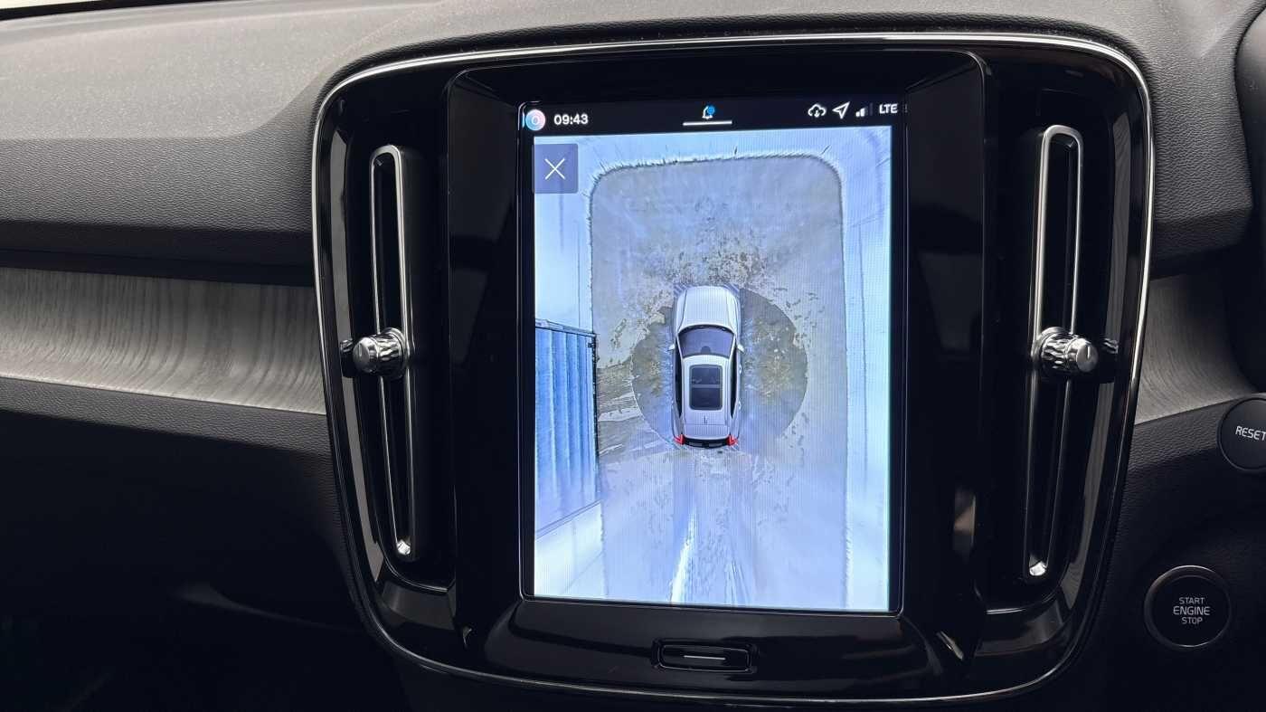 Used Volvo XC40 2025 for sale - 77468472: Photo 42