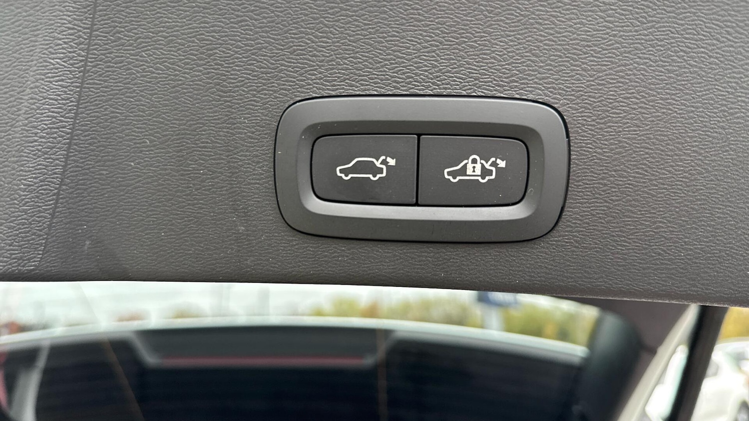 Used Volvo XC40 2024 for sale - 76824492: Photo 35