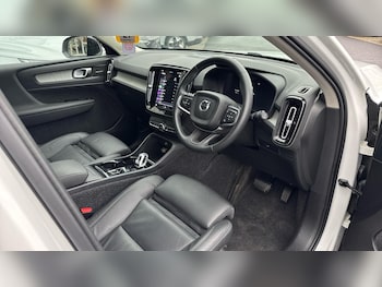 Used Volvo XC40 2024 for sale - 76824492: Photo