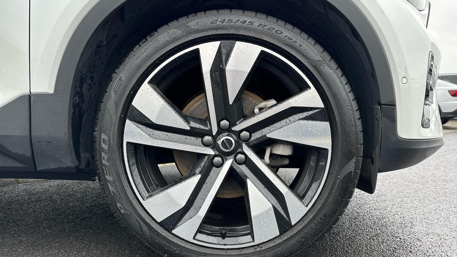 Used Volvo XC40 2024 for sale - 76824492: Photo 9