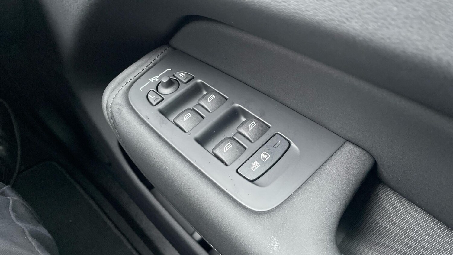 Used Volvo XC60 2026 for sale - 77574330: Photo 24