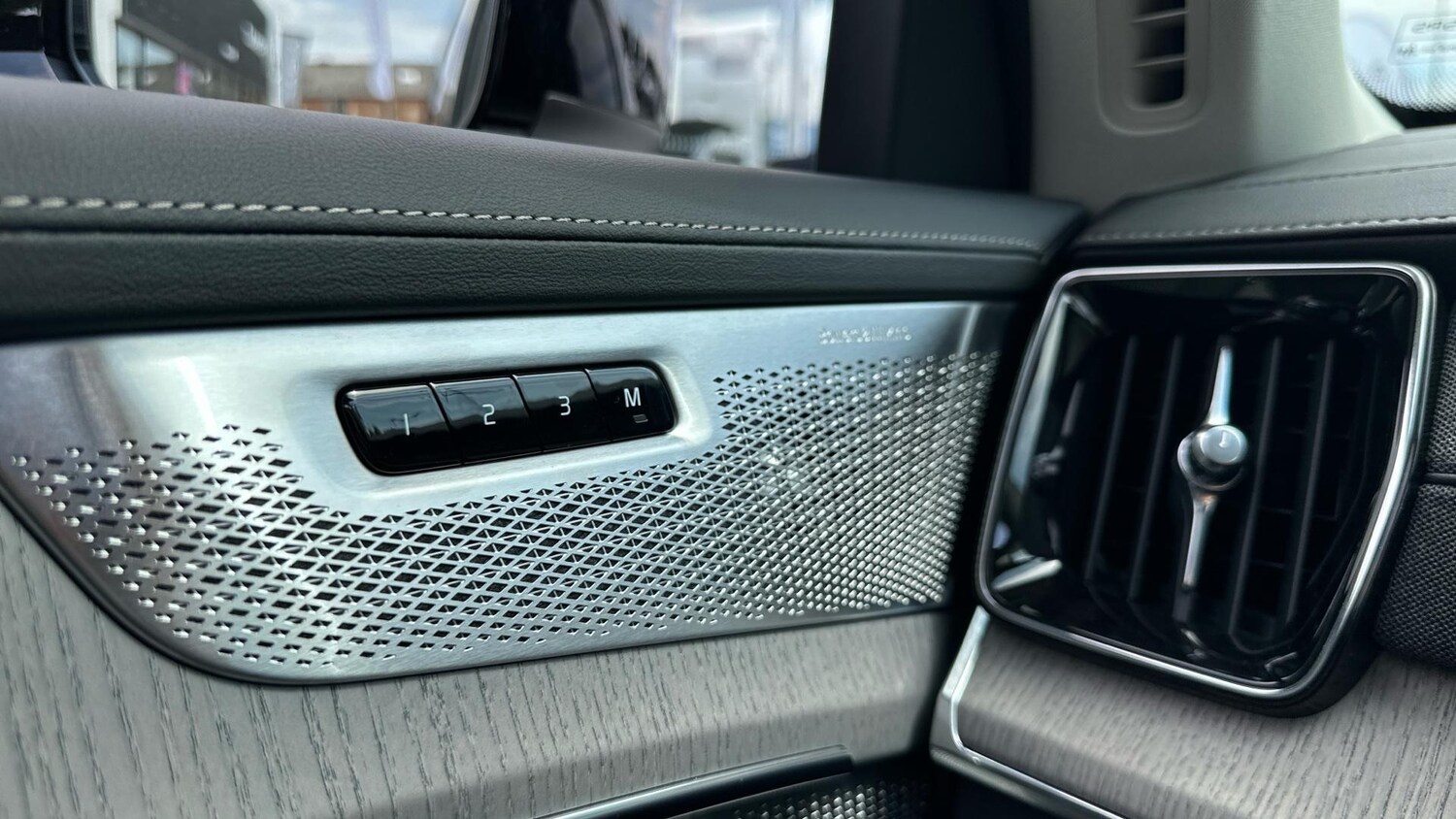 Used Volvo XC90 2025 for sale - 77320891: Photo 34