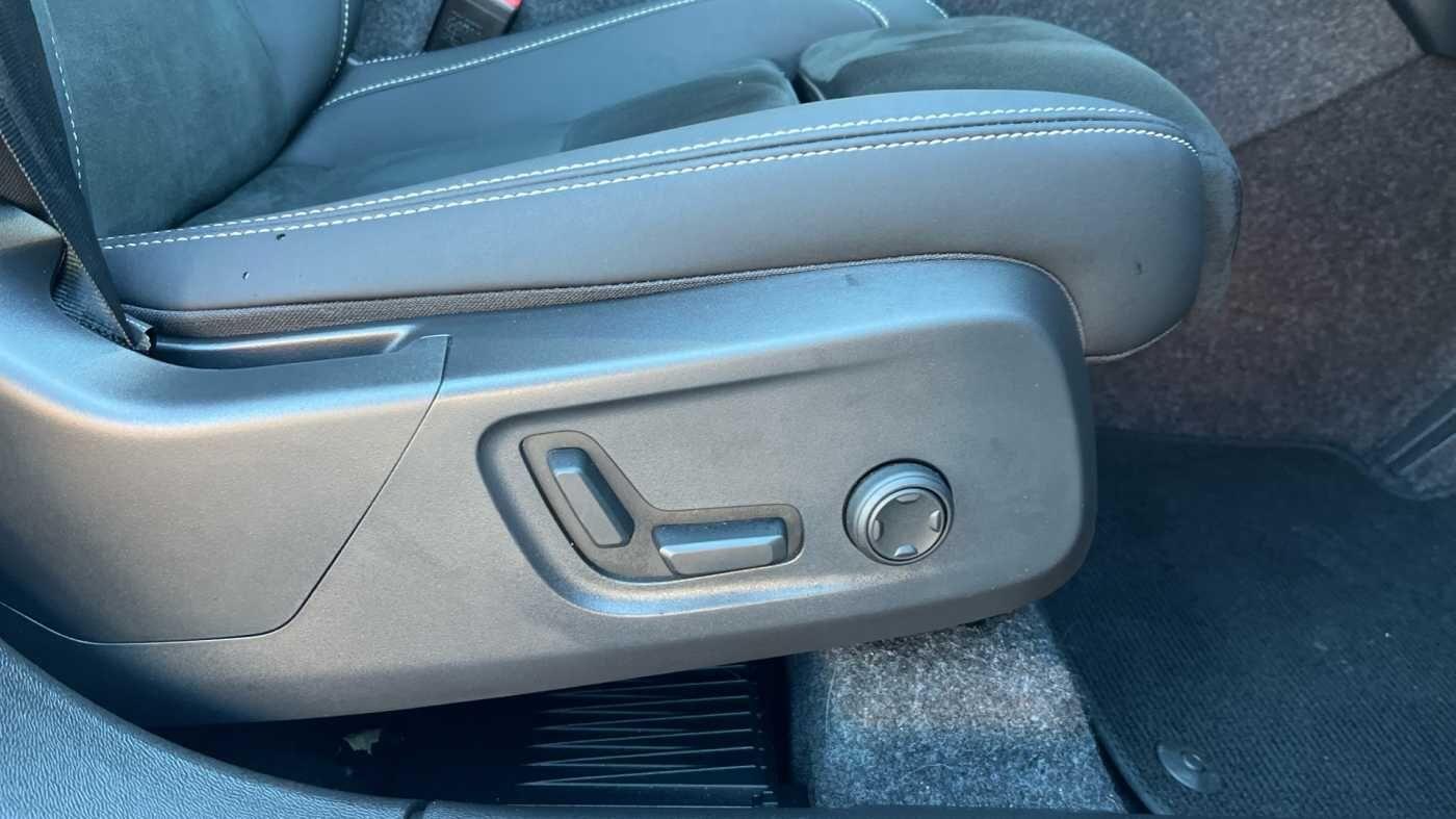 Used Volvo XC40 for sale - 77709762: Photo 29