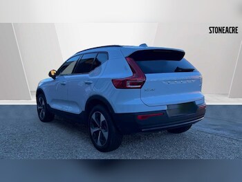 Used Volvo XC40 2026 for sale - 77709762: Photo