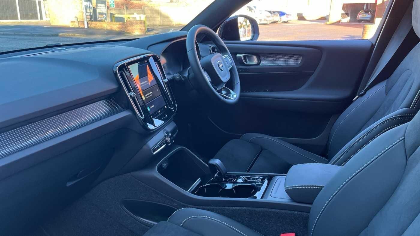 Used Volvo XC40 for sale - 77709762: Photo 4