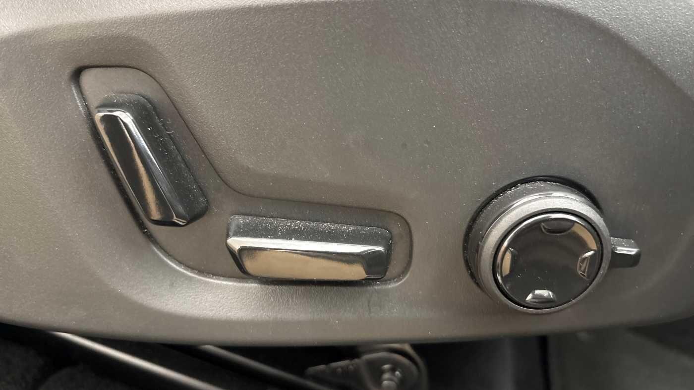 Used Volvo XC60 2025 for sale - 78058683: Photo 28