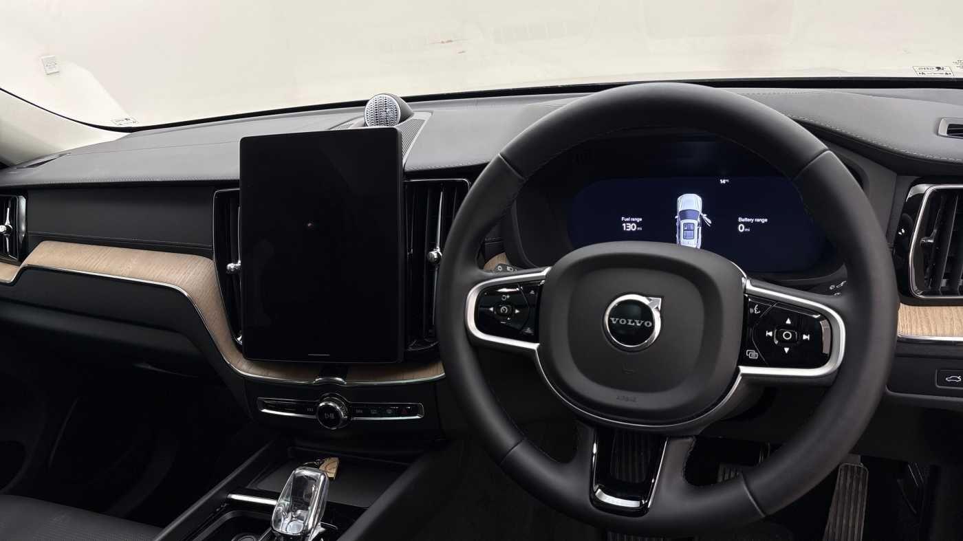 Used Volvo XC60 2025 for sale - 78058683: Photo 9