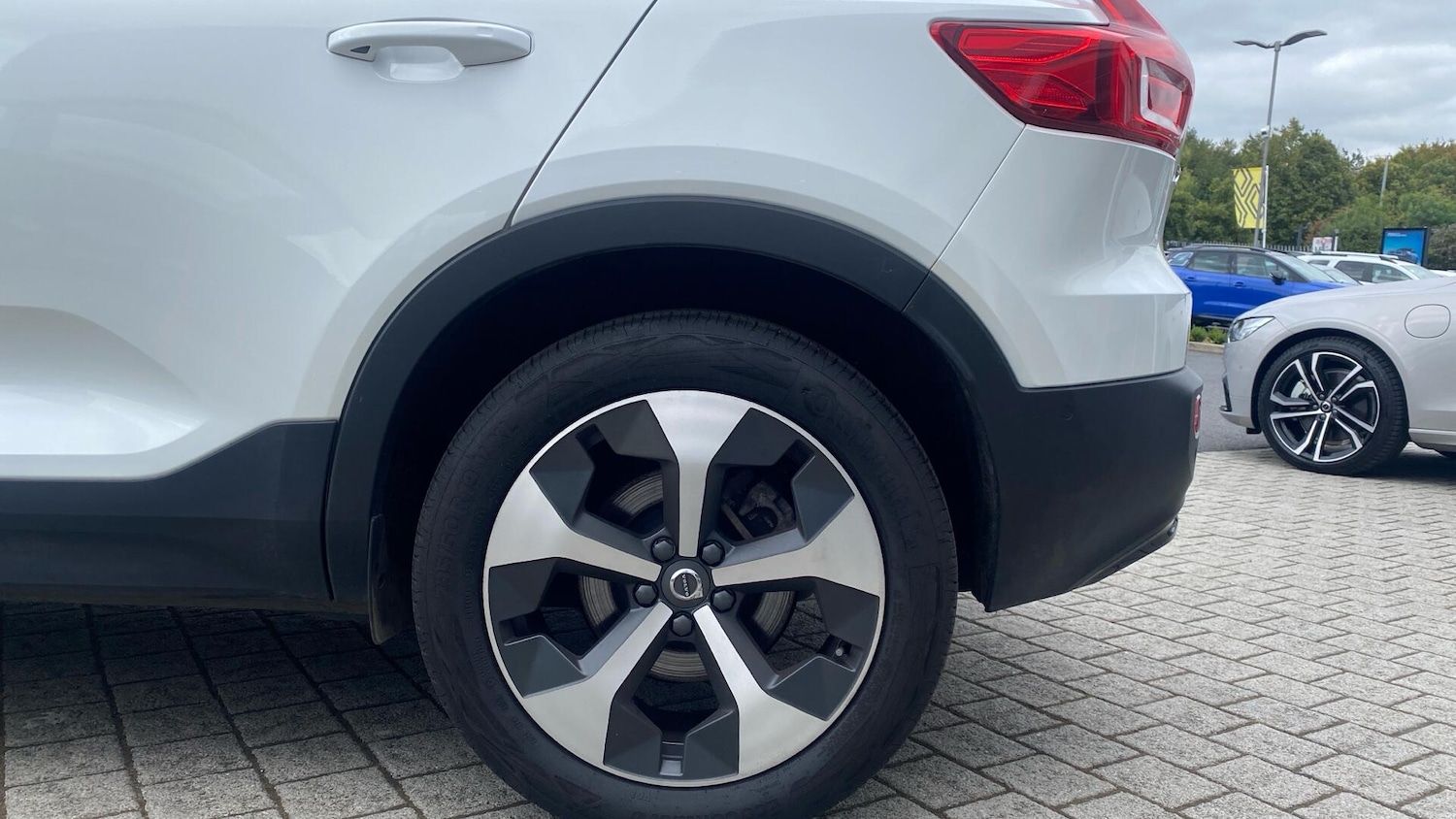 Used Volvo XC40 2024 for sale - 76855820: Photo 10