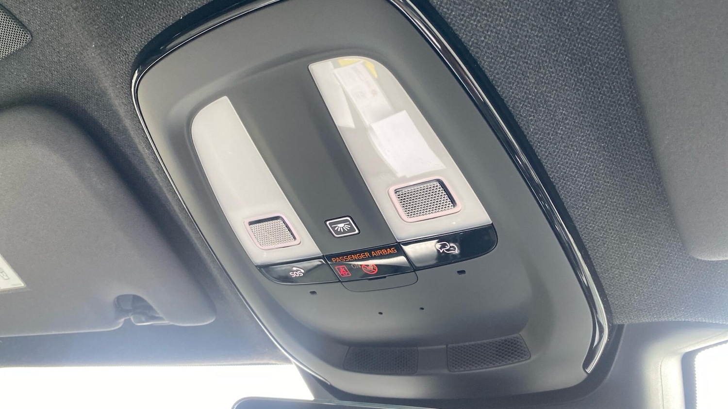 Used Volvo XC40 2024 for sale - 76855820: Photo 29