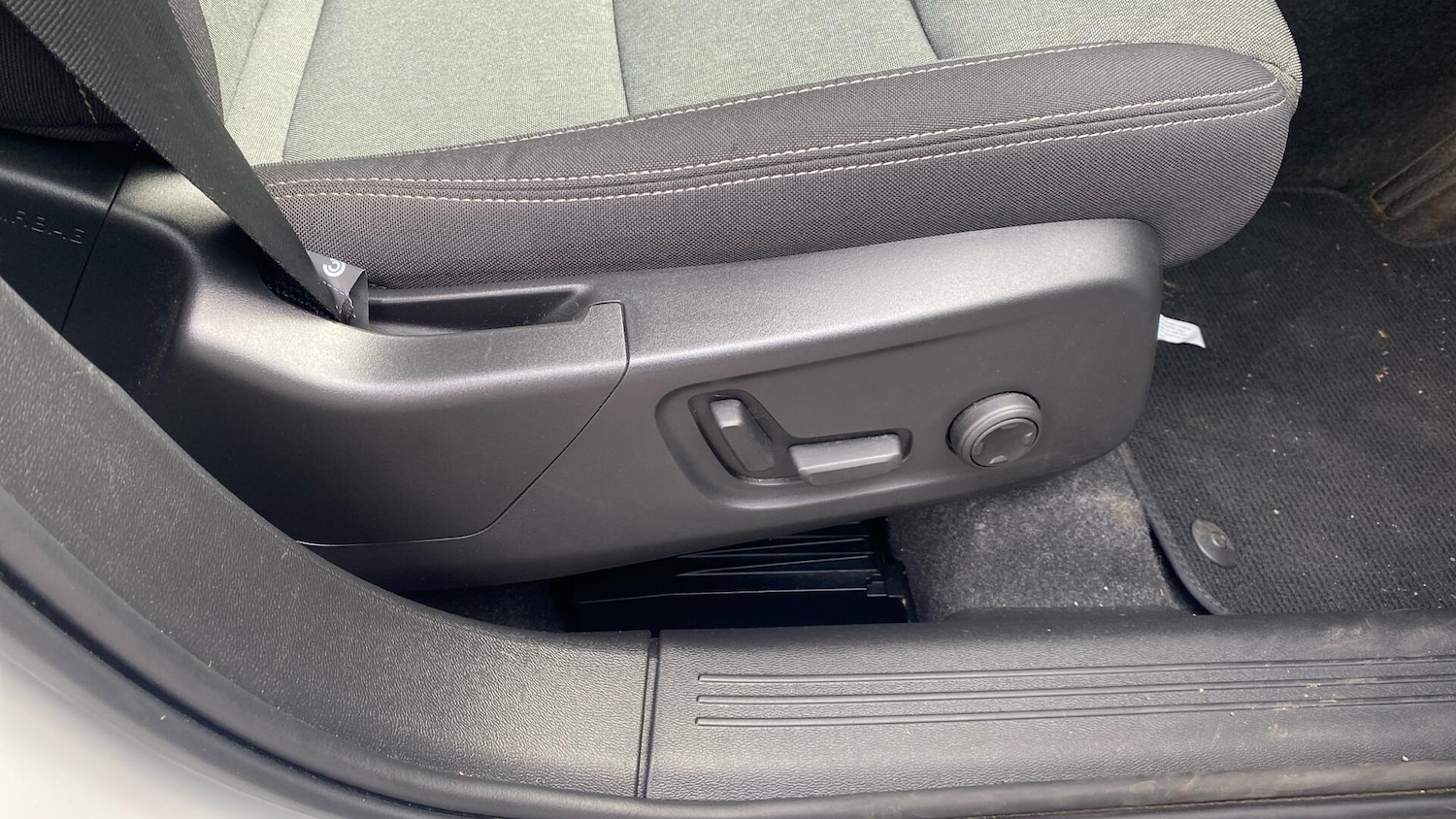 Used Volvo XC40 2024 for sale - 76855820: Photo 31