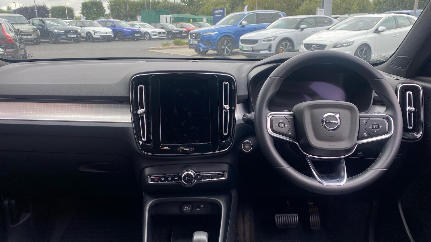 Used Volvo XC40 2024 for sale - 76855820: Photo 6