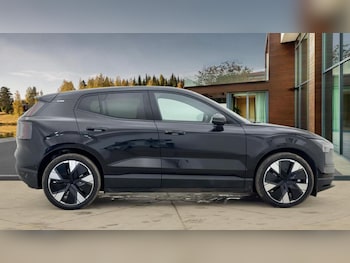 Used Volvo EX30 2025 for sale - 77202804: Photo