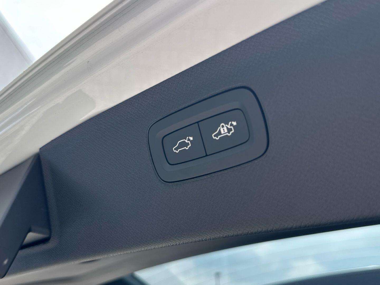 Used Volvo XC90 for sale - 76476649: Photo 31