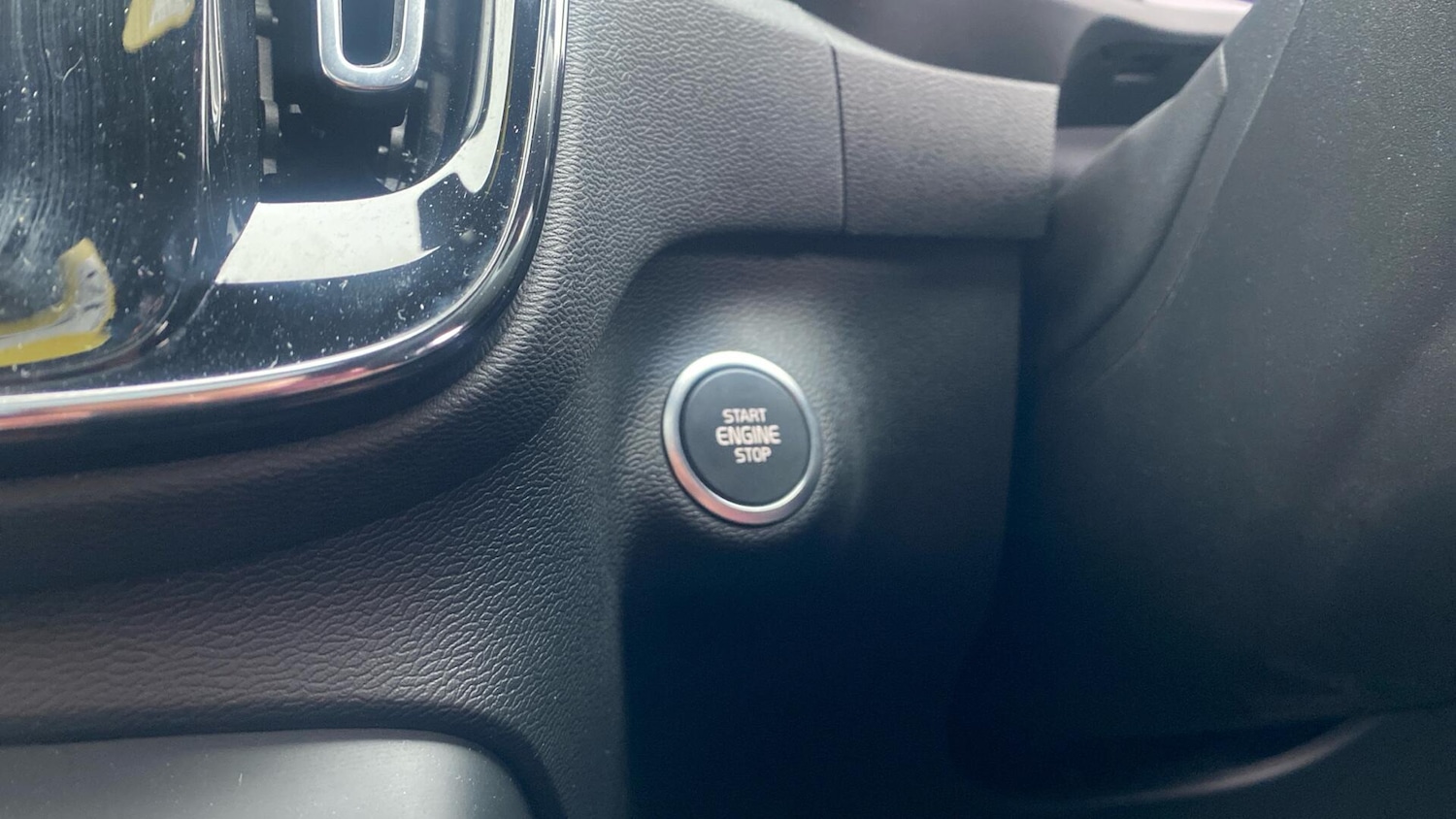 Used Volvo XC40 for sale - 77166725: Photo 26