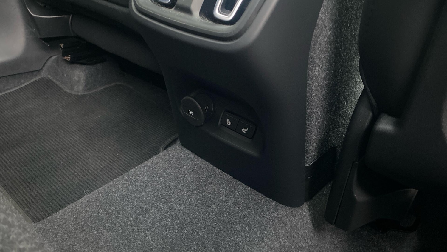 Used Volvo XC40 for sale - 77166725: Photo 32