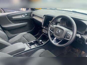 Used Volvo XC40 2023 for sale - 77166725: Photo