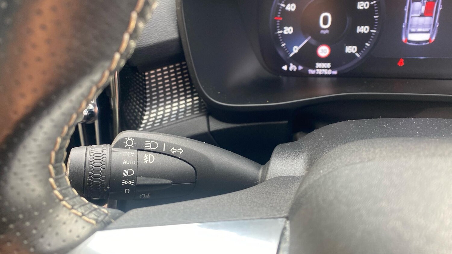 Used Volvo XC40 2020 for sale - 77683582: Photo 20