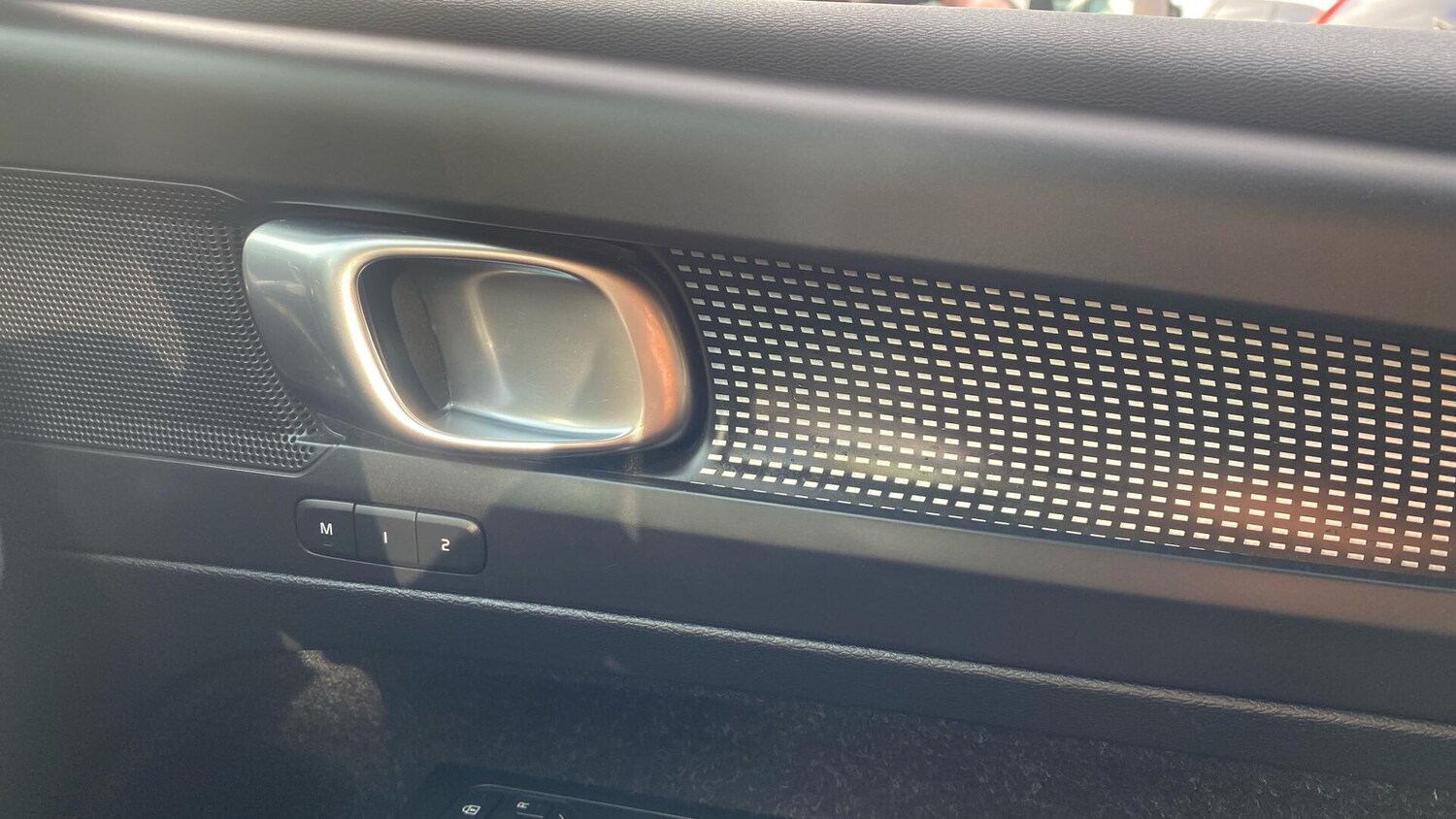 Used Volvo XC40 2020 for sale - 77683582: Photo 28