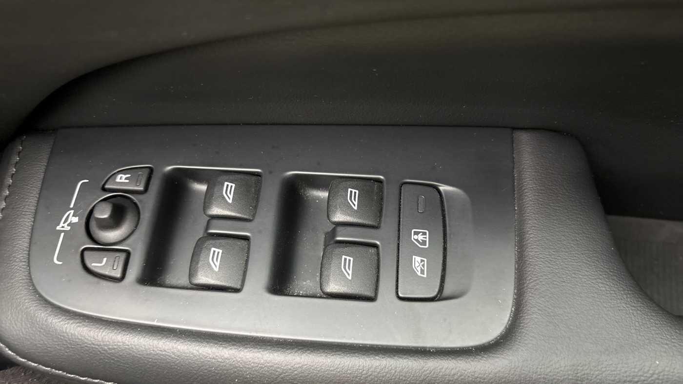 Used Volvo V60 2025 for sale - 78205223: Photo 24