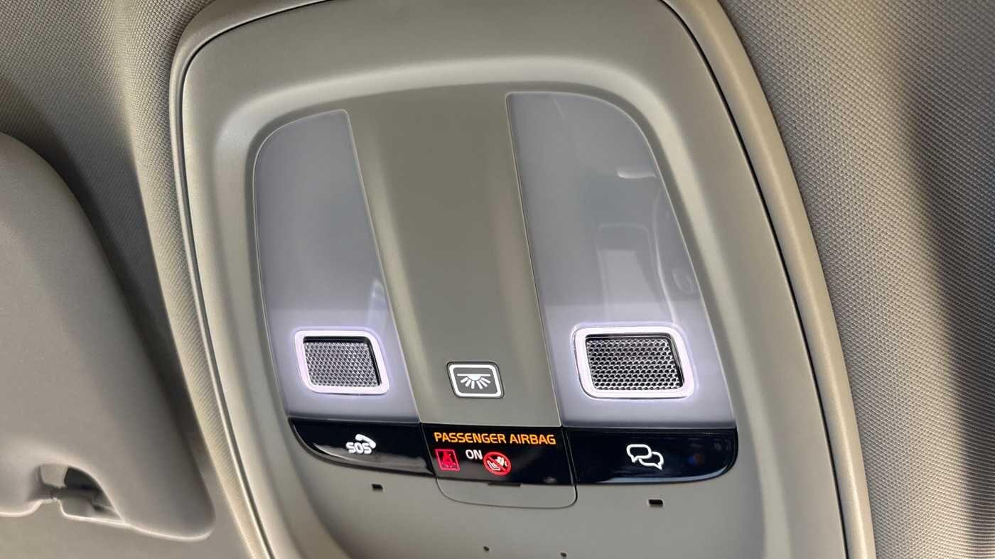 Used Volvo V60 2025 for sale - 78205223: Photo 32