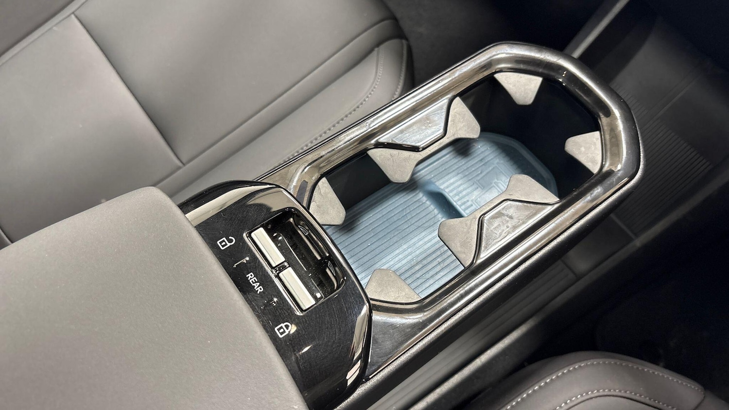 Used Volvo EX30 for sale - 77290872: Photo 32