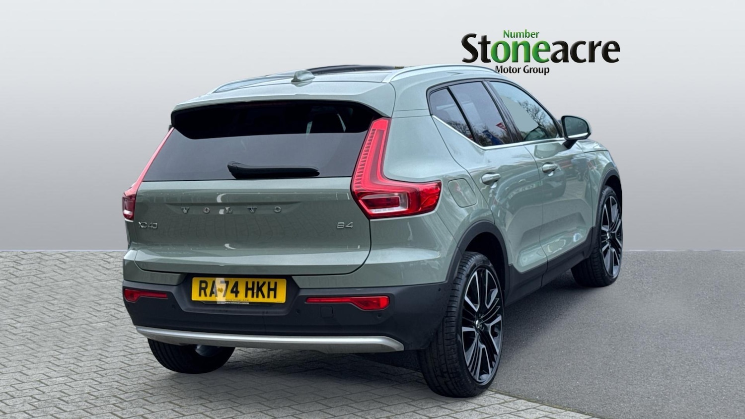 Used Volvo XC40 2025 for sale - 78220026: Photo 2