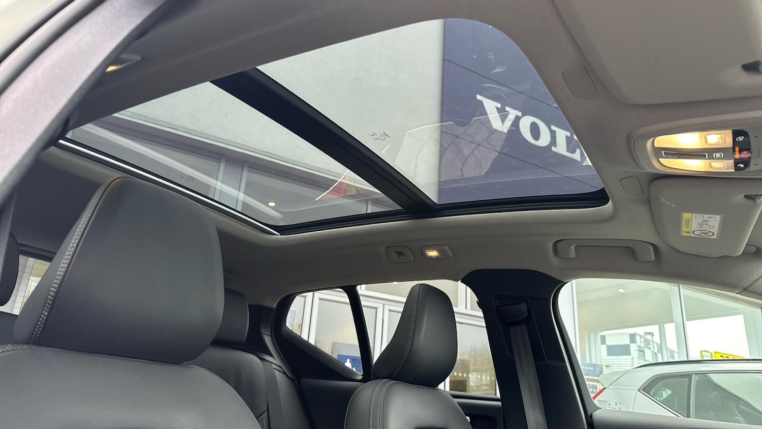 Used Volvo XC40 2025 for sale - 78220026: Photo 31