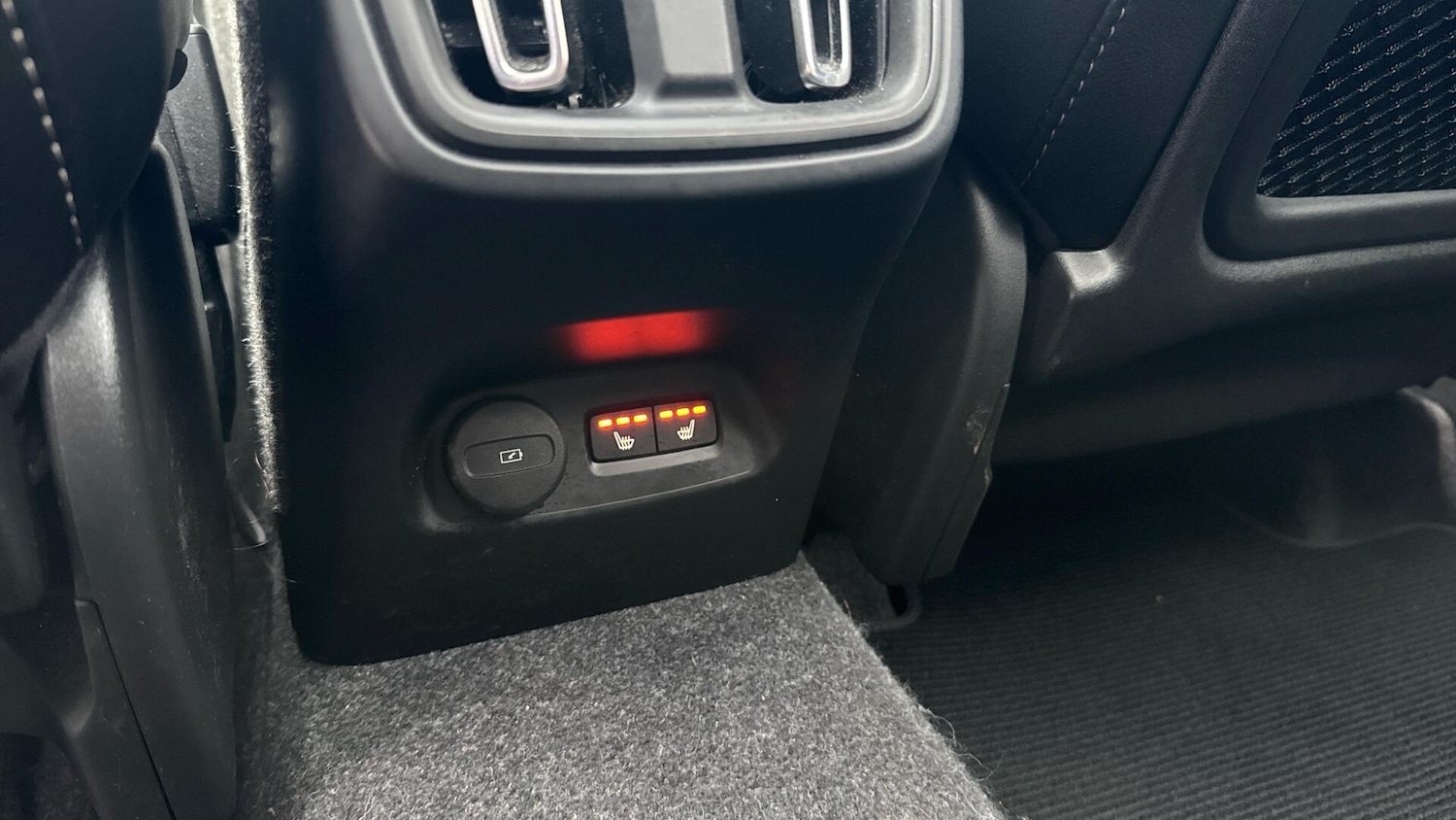 Used Volvo XC40 2025 for sale - 78220026: Photo 37