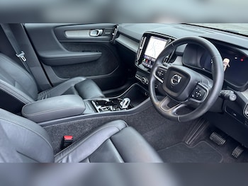 Used Volvo XC40 2025 for sale - 78220026: Photo