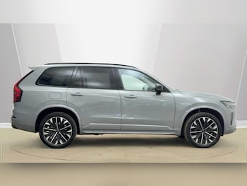 Used Volvo XC90 2025 for sale - 79362040: Photo