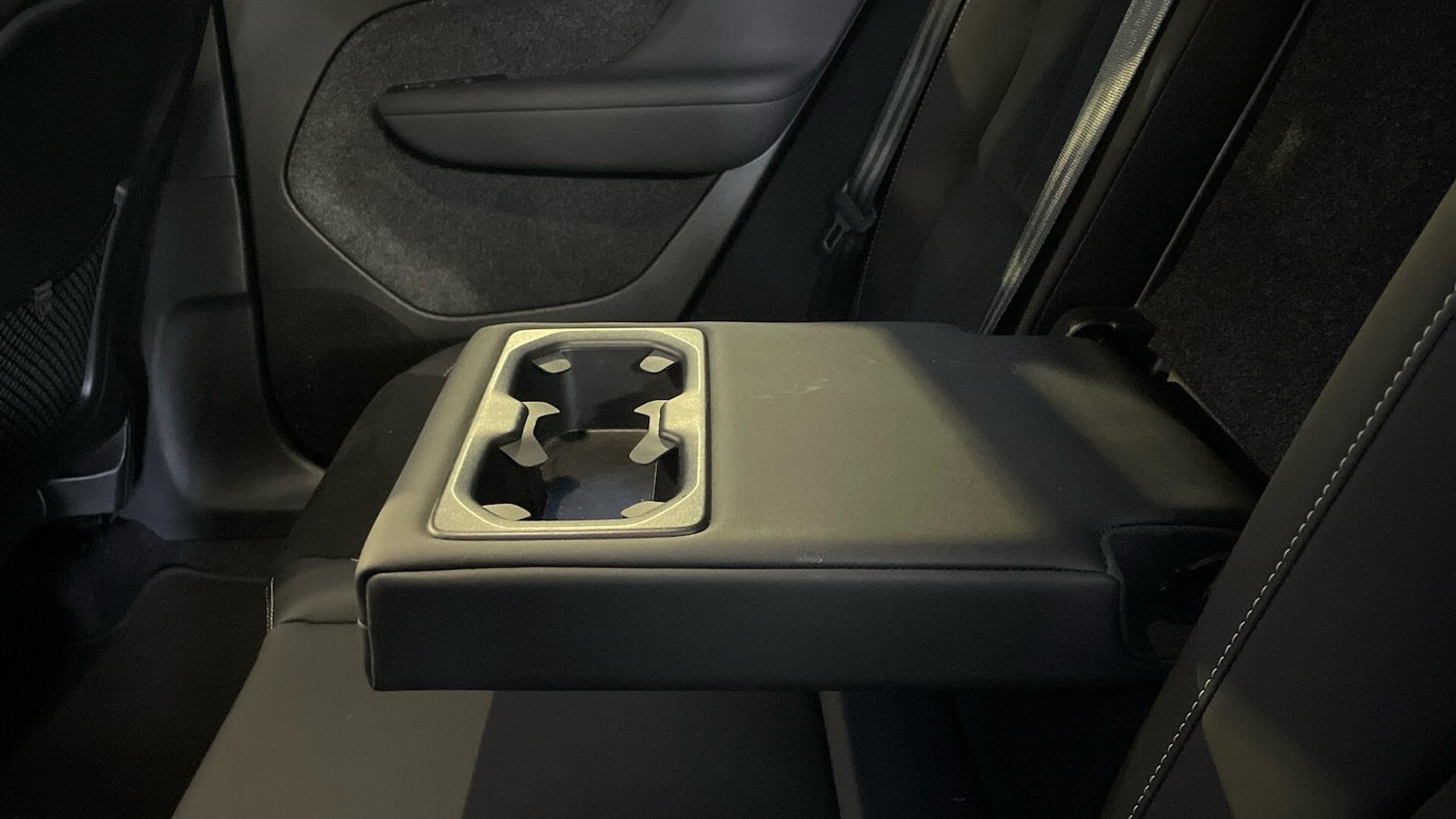 Used Volvo XC40 2022 for sale - 77060194: Photo 34