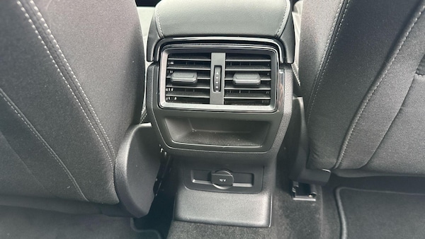 Used Skoda Karoq 2024 for sale - 76137184: Photo 36