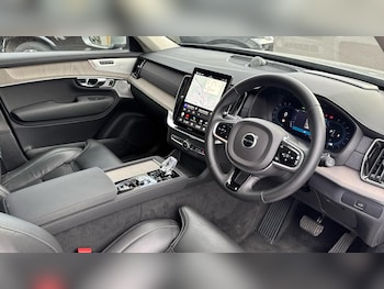 Used Volvo XC90 2025 for sale - 78504412: Photo