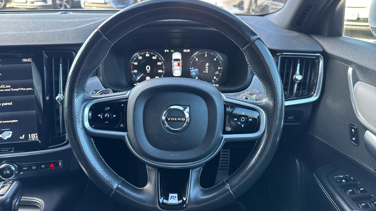 Used Volvo S90 2017 for sale - 78170561: Photo 10