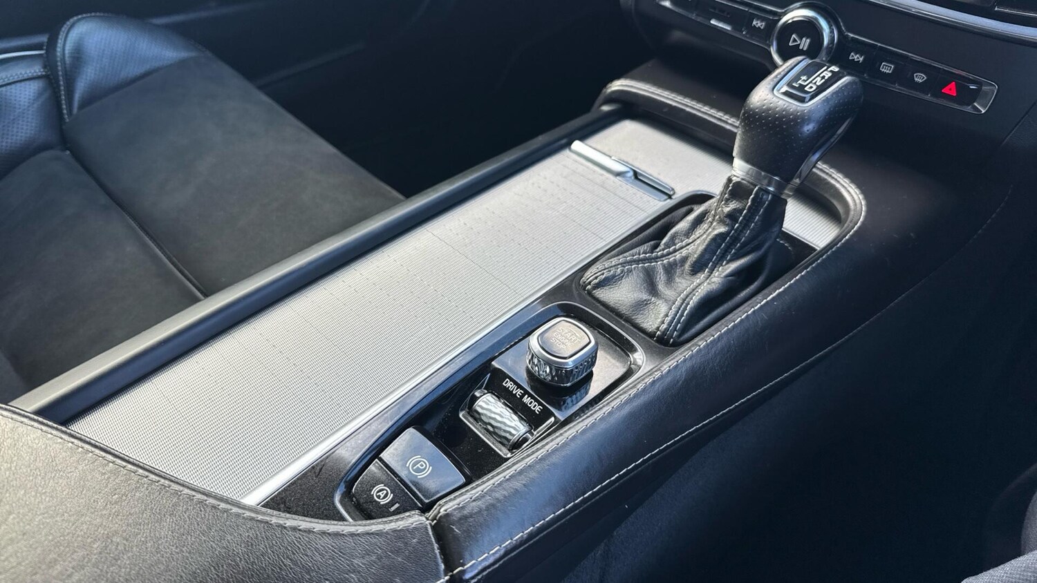 Used Volvo S90 2017 for sale - 78170561: Photo 26