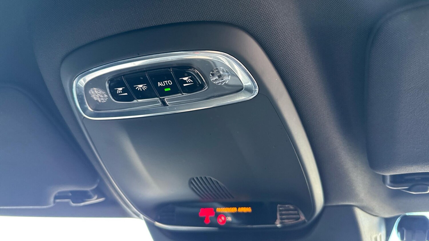 Used Volvo S90 2017 for sale - 78170561: Photo 28