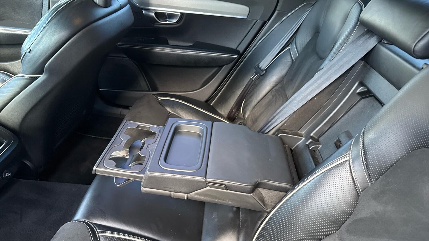 Used Volvo S90 2017 for sale - 78170561: Photo 34