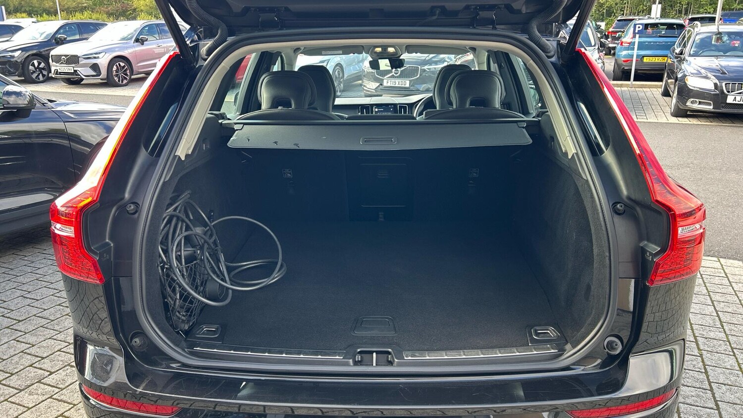 Used Volvo XC60 2023 for sale - 77559448: Photo 13