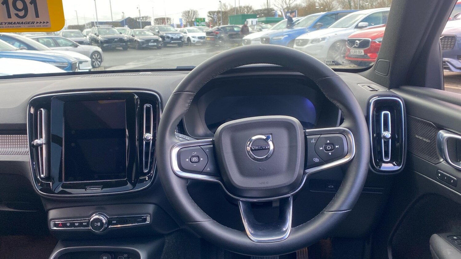 Used Volvo XC40 for sale - 77671799: Photo 10