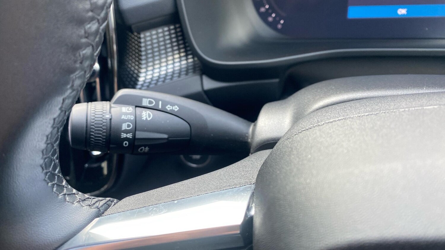 Used Volvo XC40 for sale - 77671799: Photo 20