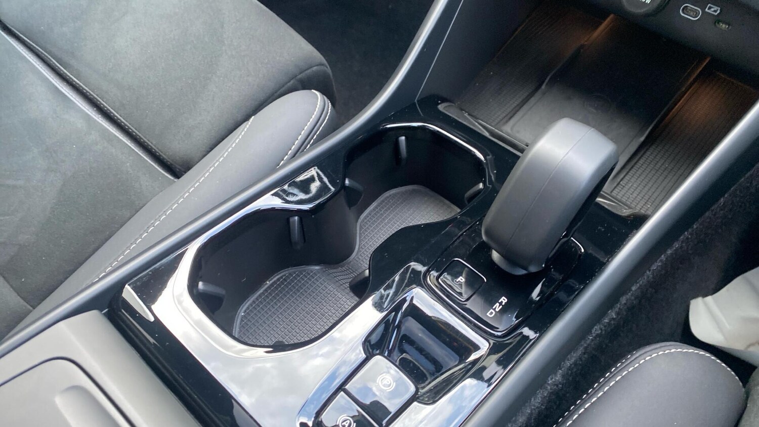 Used Volvo XC40 for sale - 77671799: Photo 26