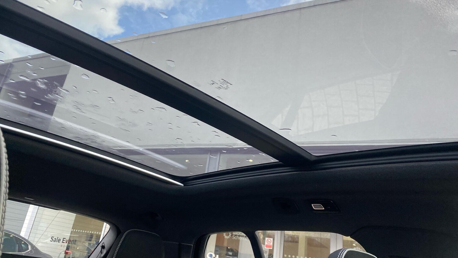 Used Volvo XC40 for sale - 77671799: Photo 31