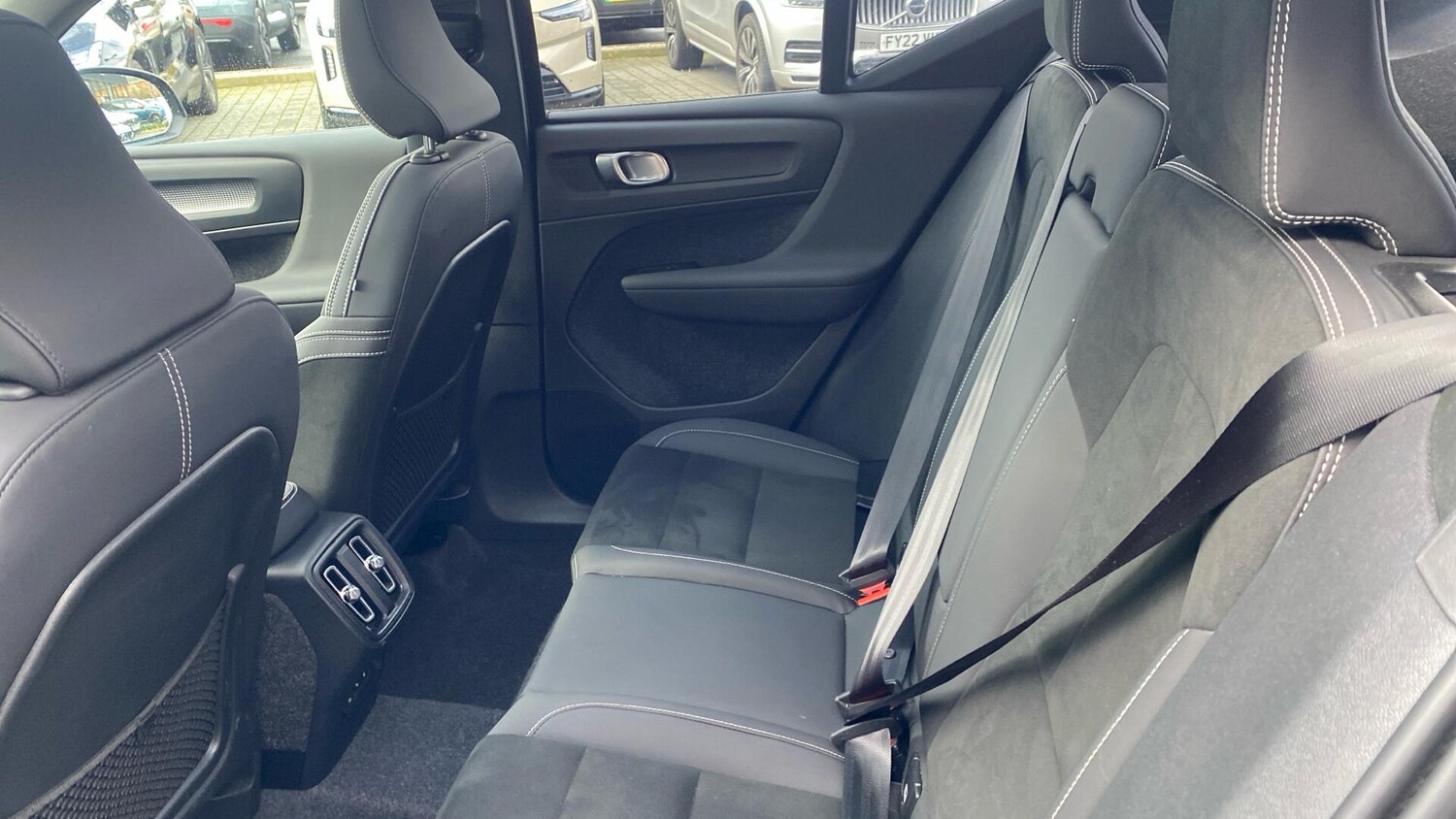 Used Volvo XC40 for sale - 77671799: Photo 33