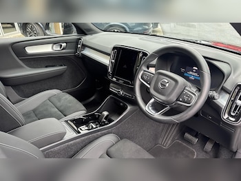 Used Volvo XC40 2025 for sale - 79412478: Photo